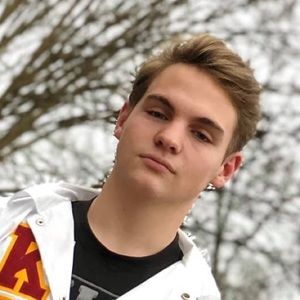 Meet your Posher, Justin